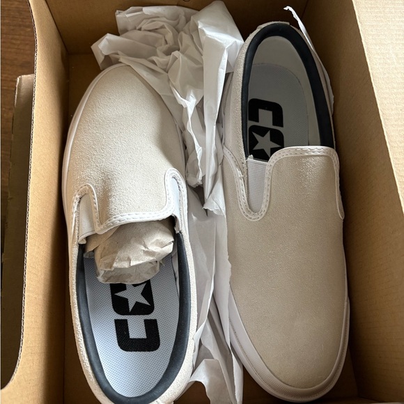 New 7.5 Converse Womens Off-White Slip-On converse suede - Picture 7 of 9